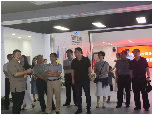 应产业园邀请北京邮电大学国家大学科技园总裁对我公司项目进行考察