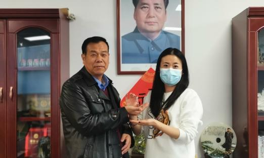 青岛oety欧亿体育细胞生物科技有限公司喜迎屠呦呦教授团队最新培育青蒿育种  《中康优青1号》