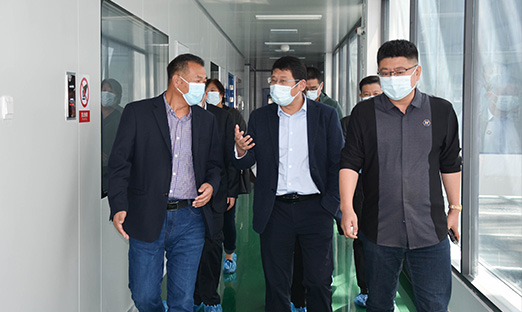 热烈欢迎中华全国供销合作总社济南果品研究院 张为宏董事长、山东省农业科学院农产品研究所彭立增博士一行莅临oety欧亿体育集团参观交流